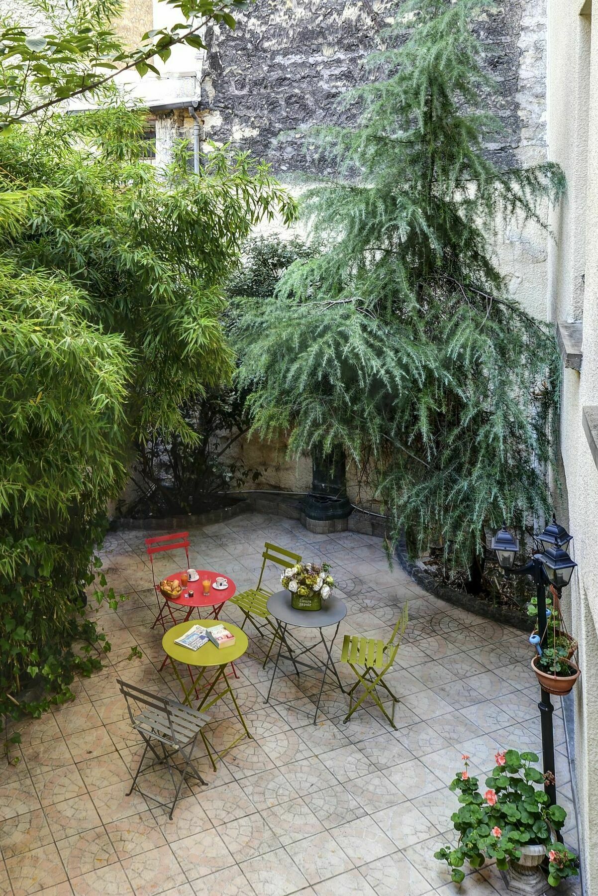 Отель Pavillon De Montmartre Париж Экстерьер фото